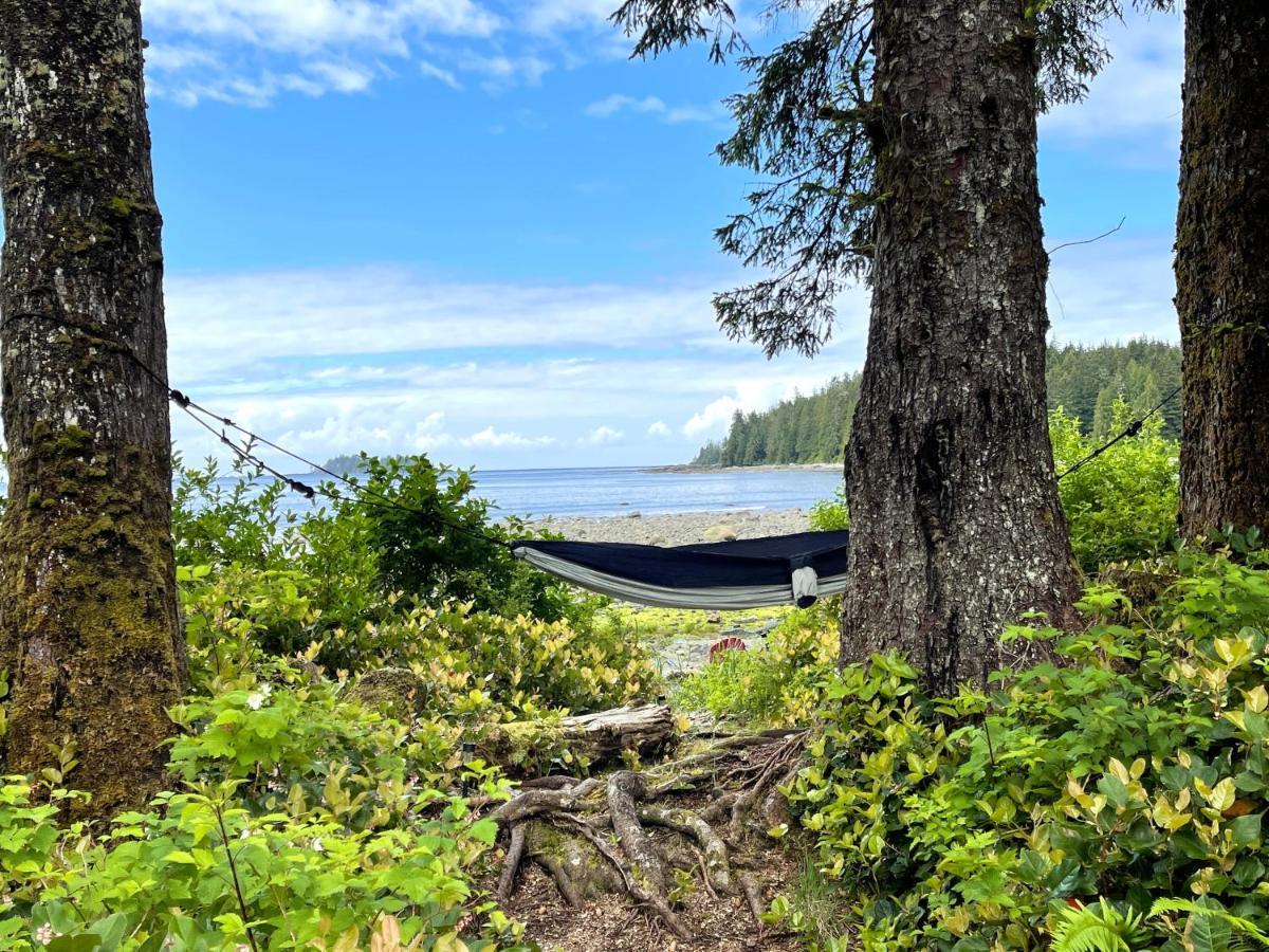 Hotel So Damn Lucky Glamping Ucluelet Exterior foto