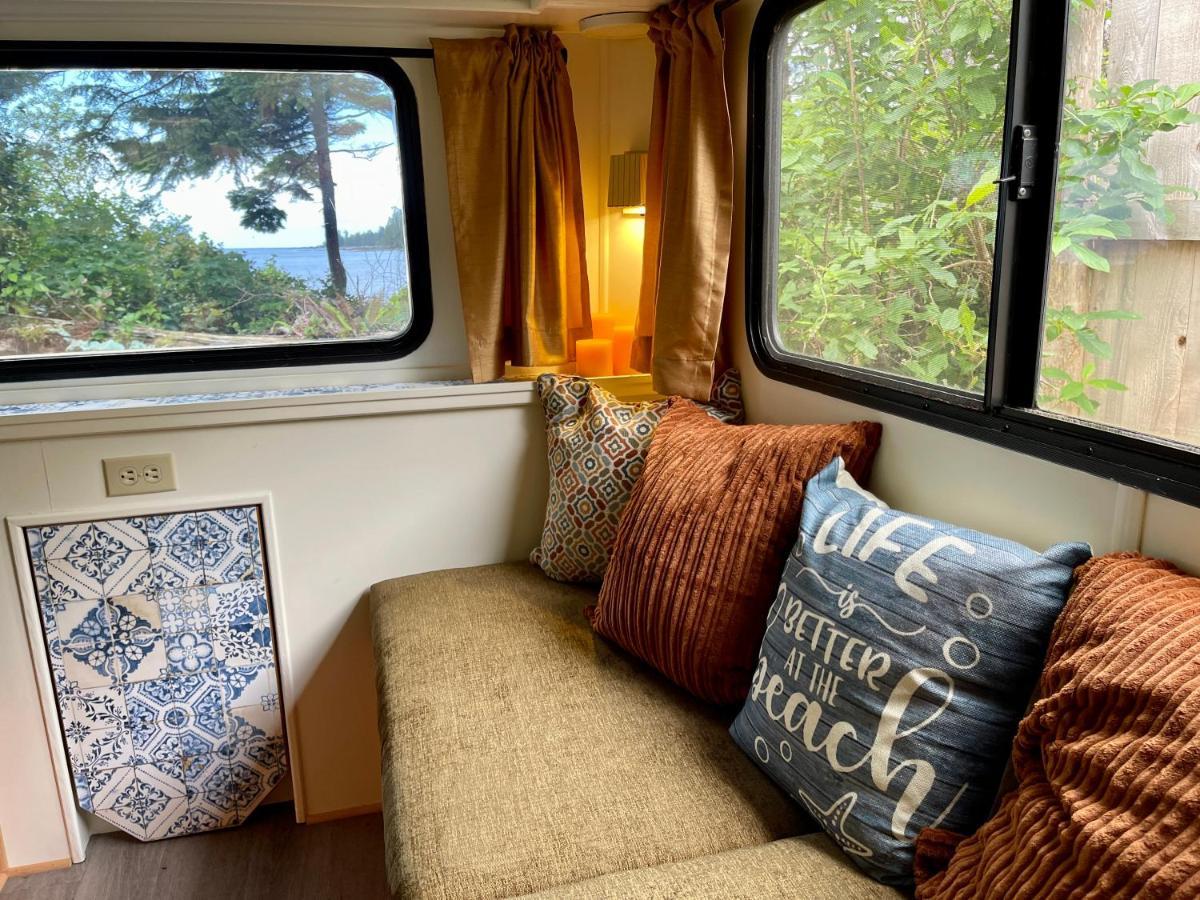 Hotel So Damn Lucky Glamping Ucluelet Exterior foto