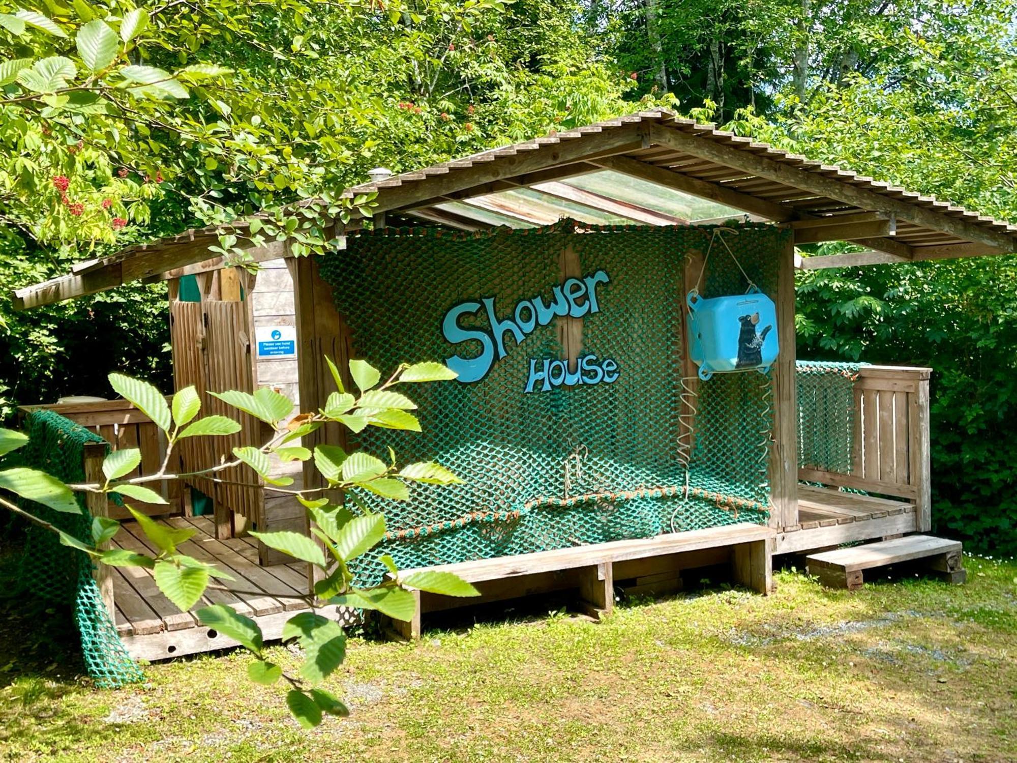 Hotel So Damn Lucky Glamping Ucluelet Exterior foto